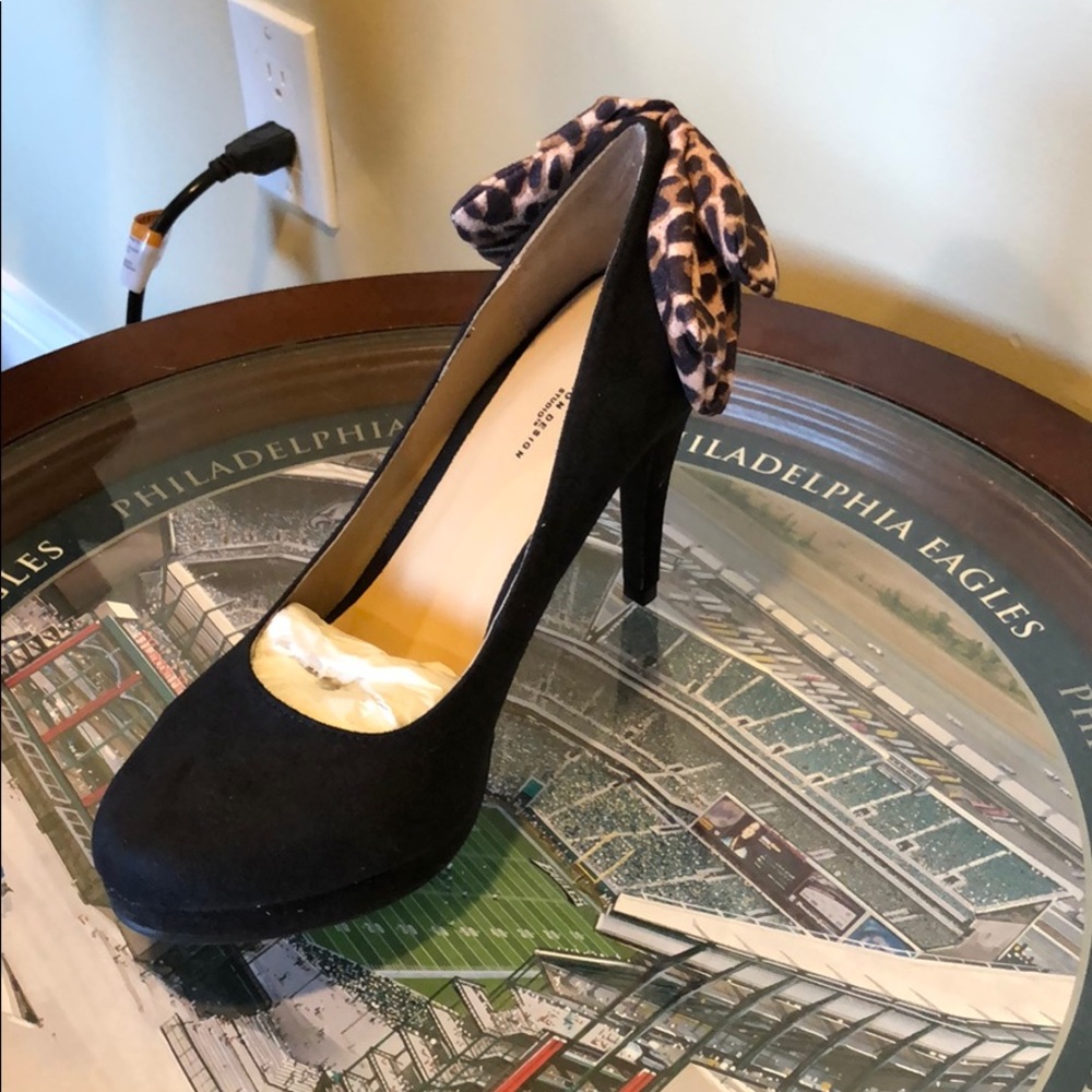 NEW Boston Design Heels. - Picture 3 of 5